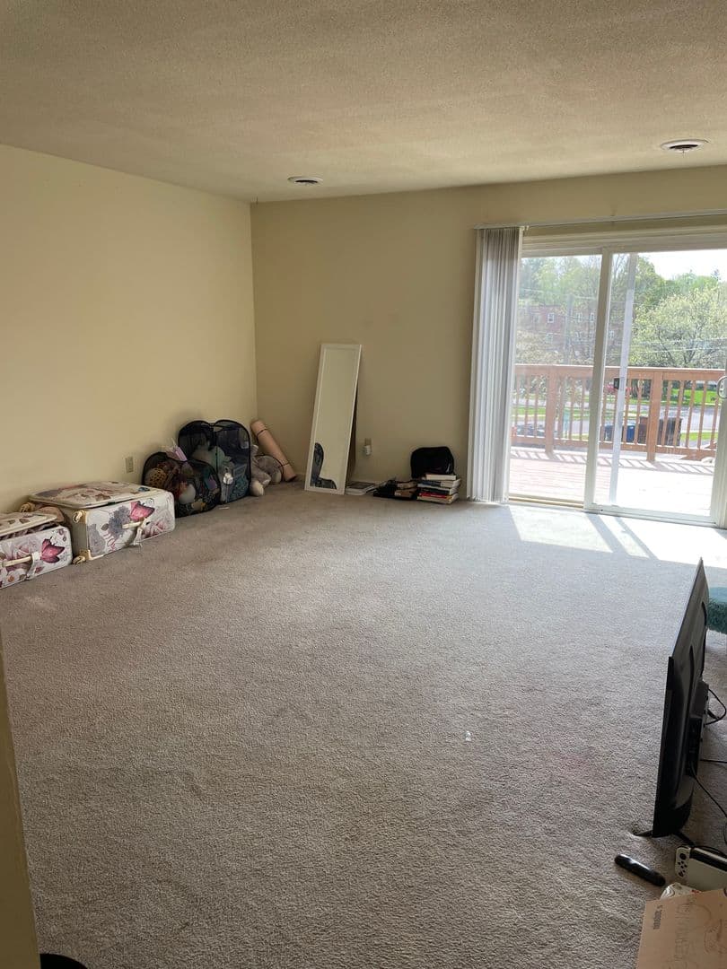 State College Apartment: 830 S Pugh St