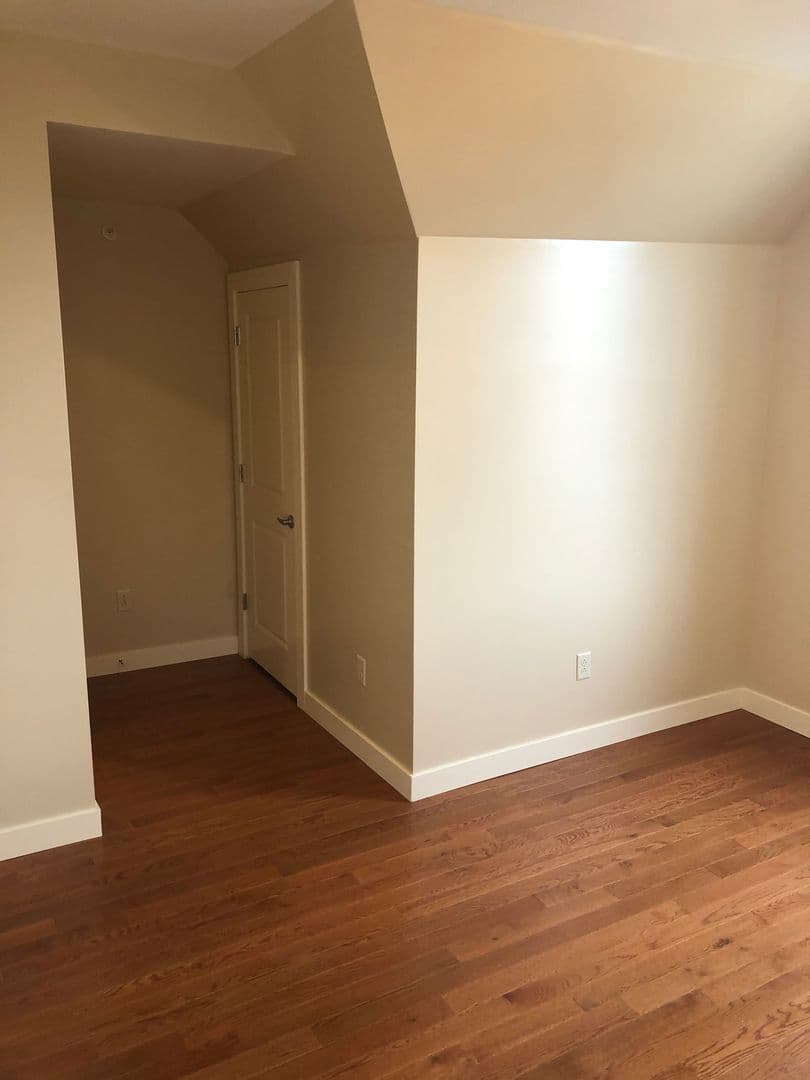State College Apartment: 101 and 109 W Highland Alley