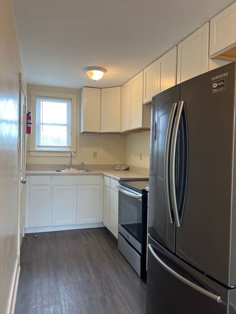 State College Apartment: 726 W College Ave, Apt 5