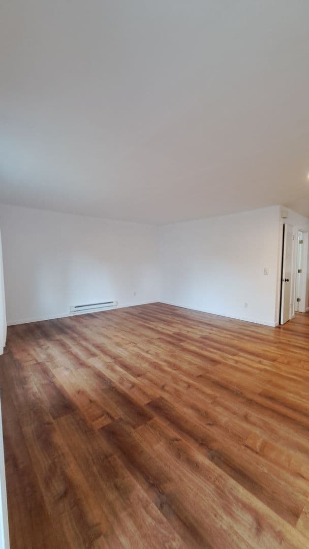 Bremerton House: 920 Highland Ave Unit A