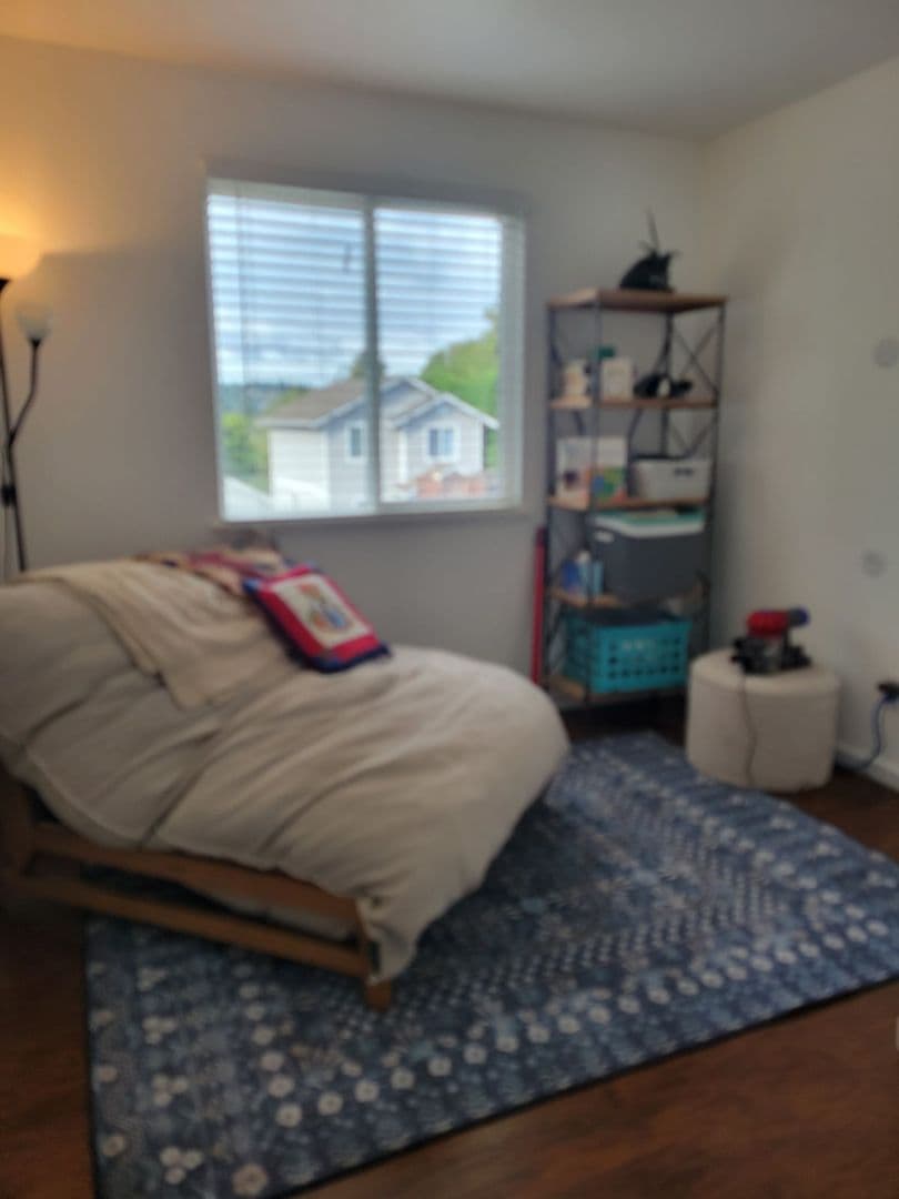 Bremerton House: 1604 Arvon Ave