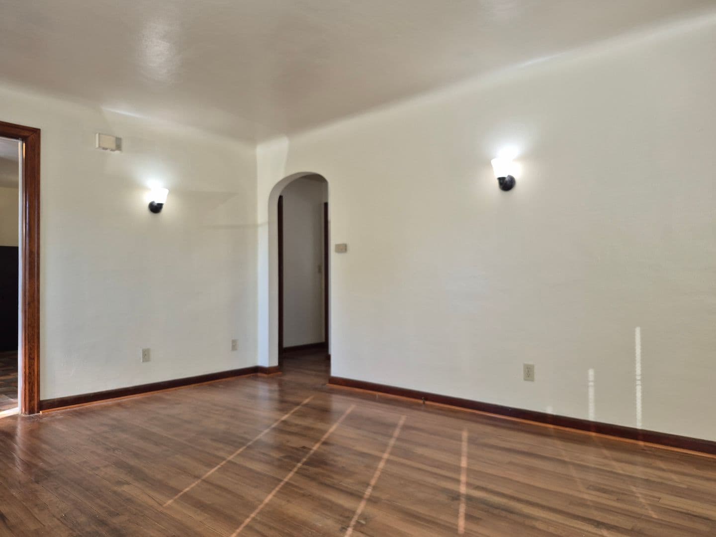 Bremerton Townhome: 810 High Avenue