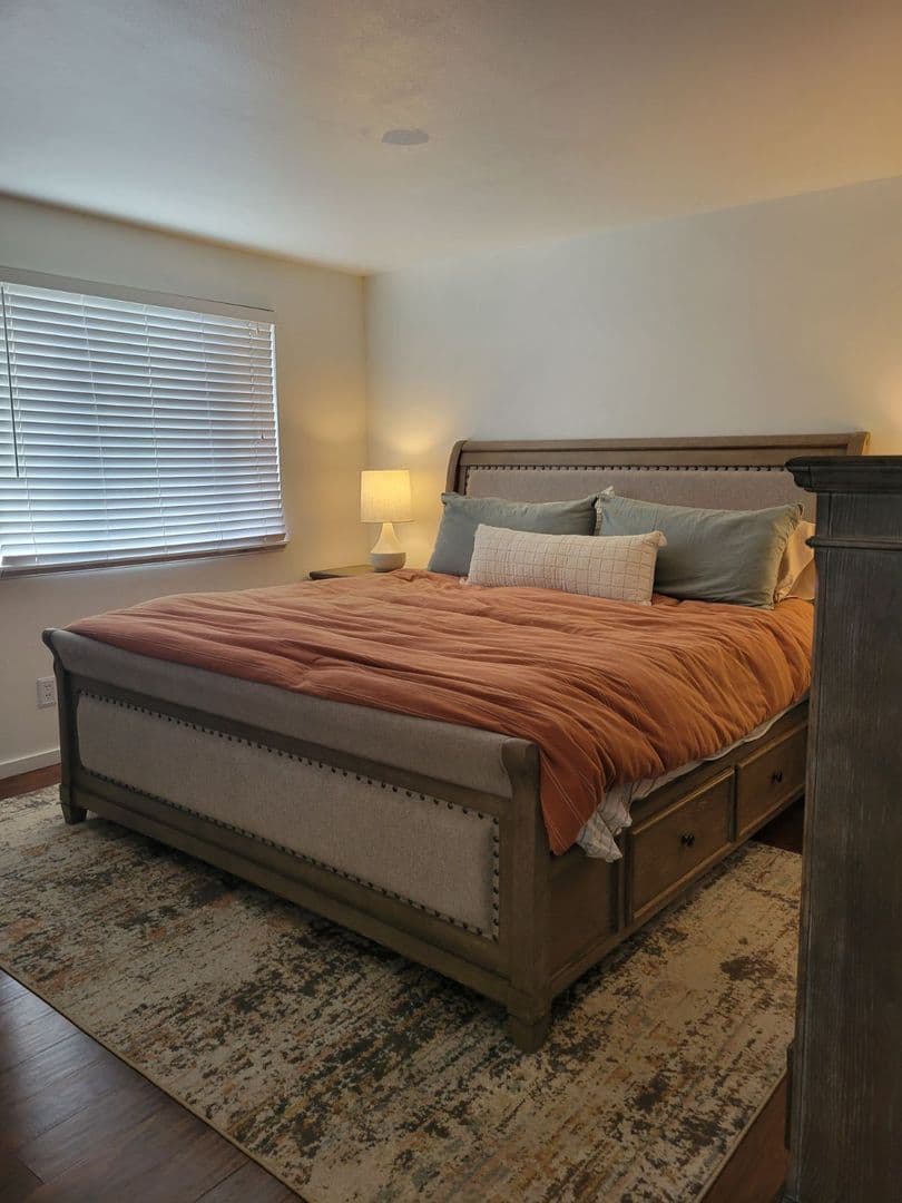 Bremerton House: 1604 Arvon Ave