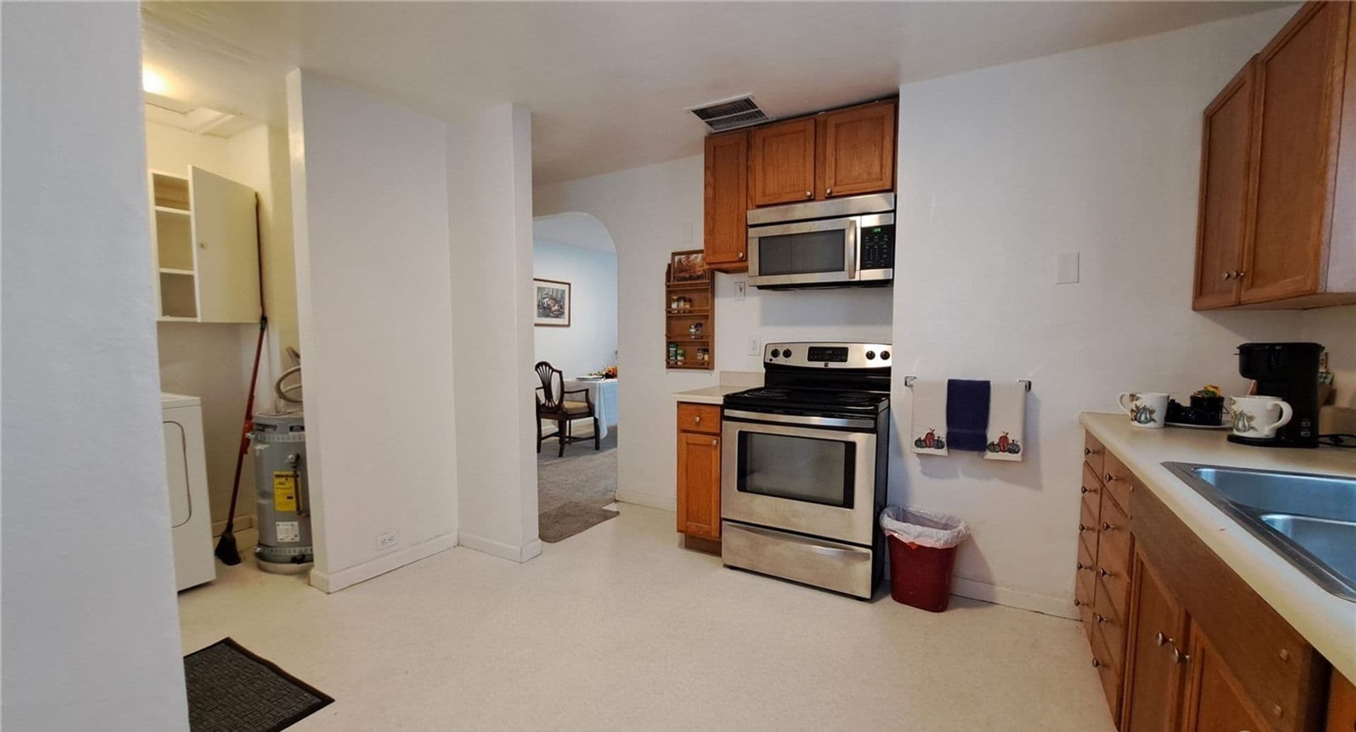 Bremerton House: 1720 Snyder Avenue