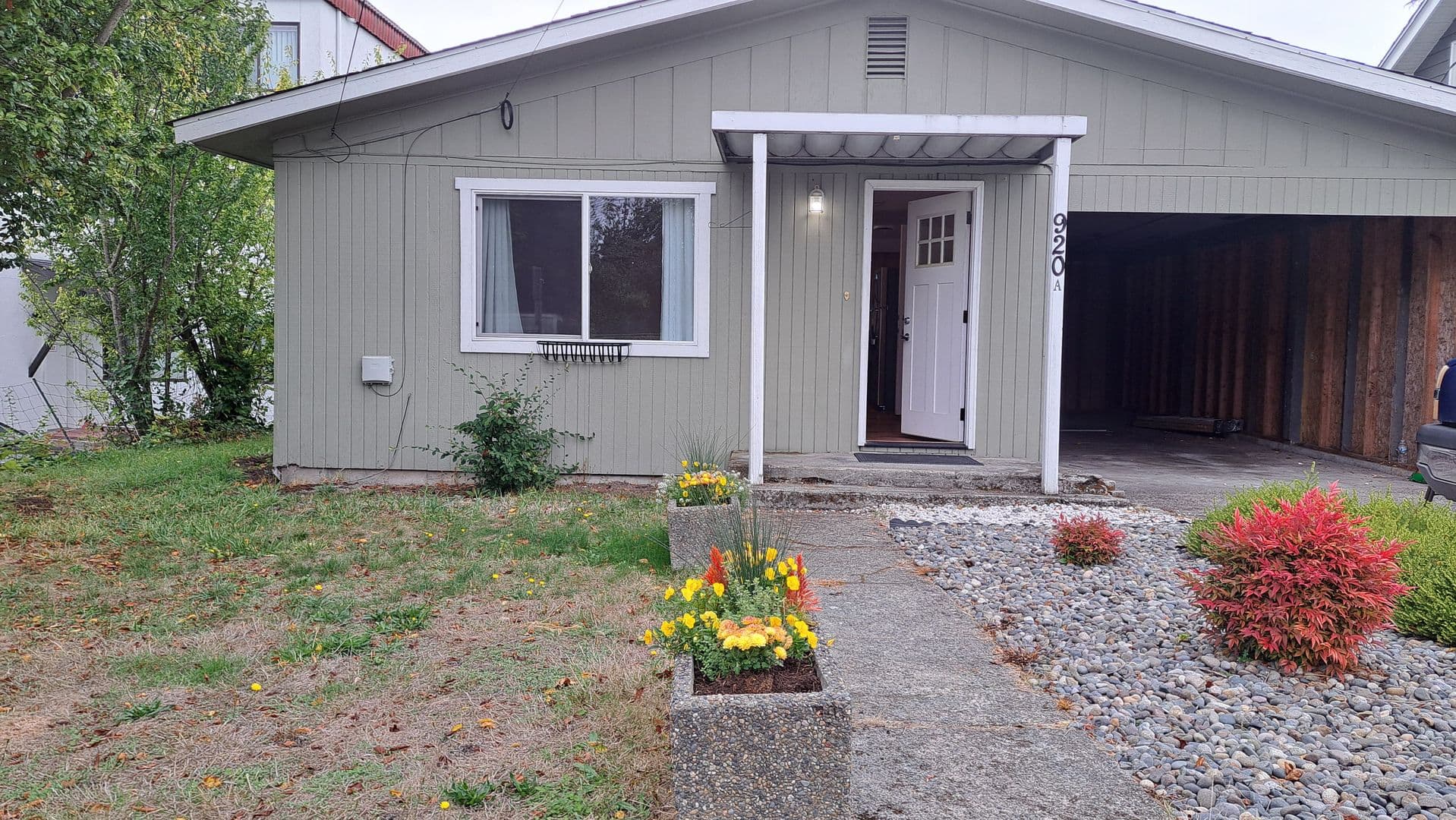 Bremerton House: 920 Highland Ave Unit A
