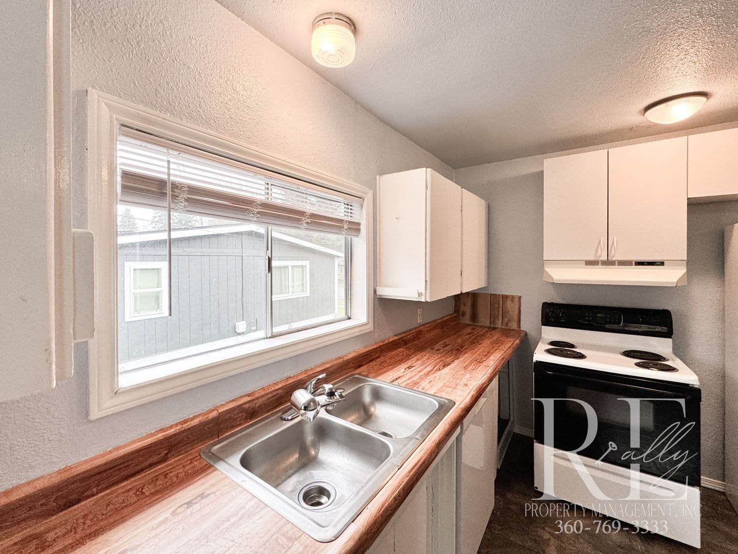 Bremerton House: 1215 Evans Ave W