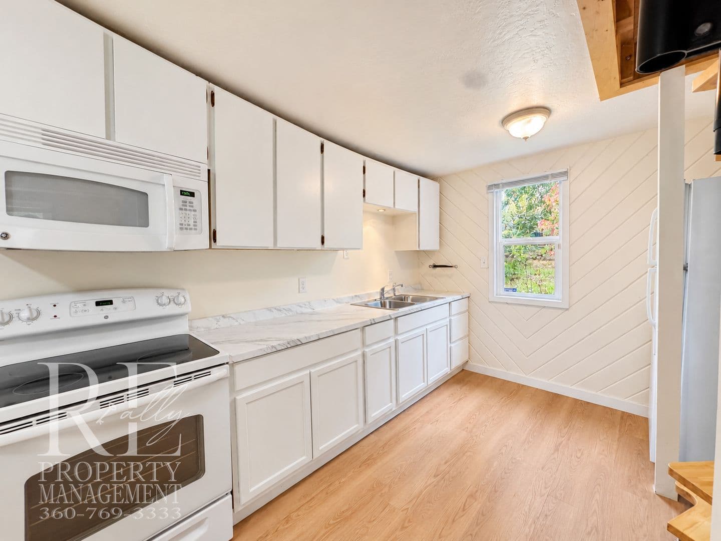 Bremerton House: 1510 Bloomington Ave