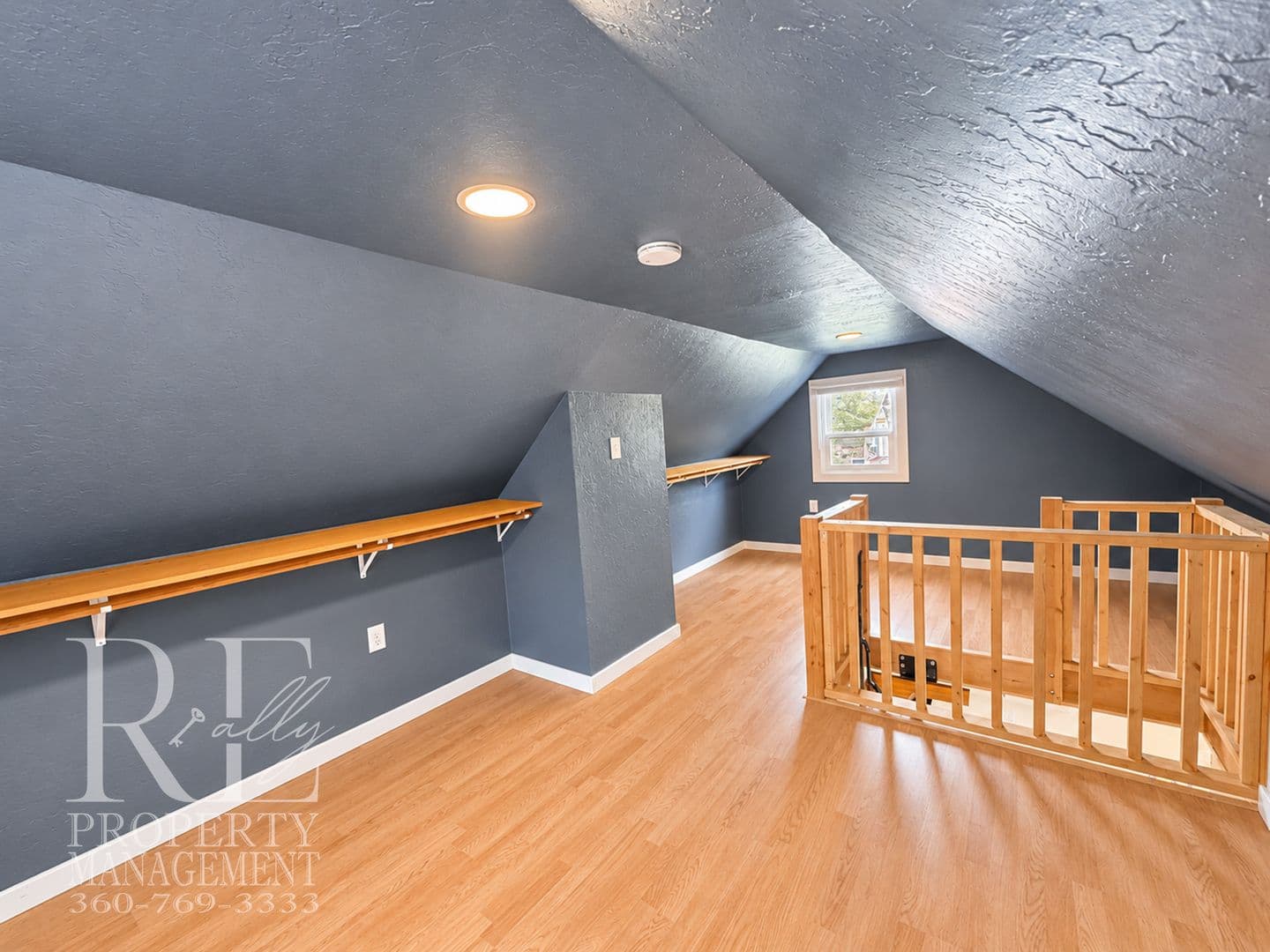 Bremerton House: 1510 Bloomington Ave