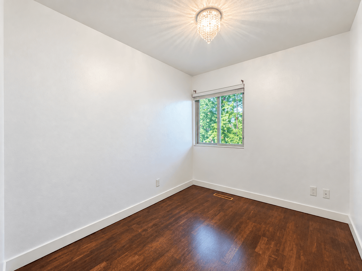 Bremerton House: 9582 Monte Vista Ln