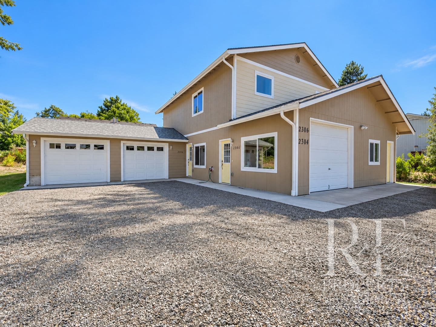 Port Orchard Townhome: 2306 SE Lund Ave