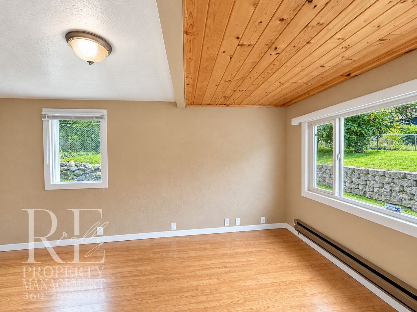 Bremerton House: 1510 Bloomington Ave