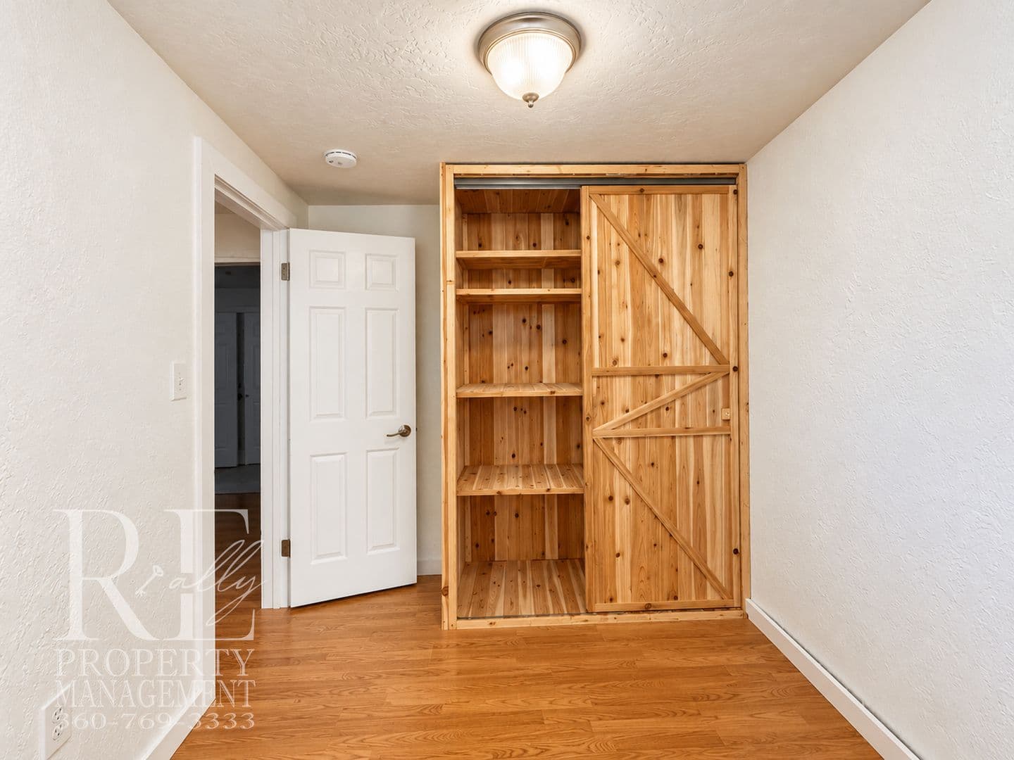 Bremerton House: 1510 Bloomington Ave