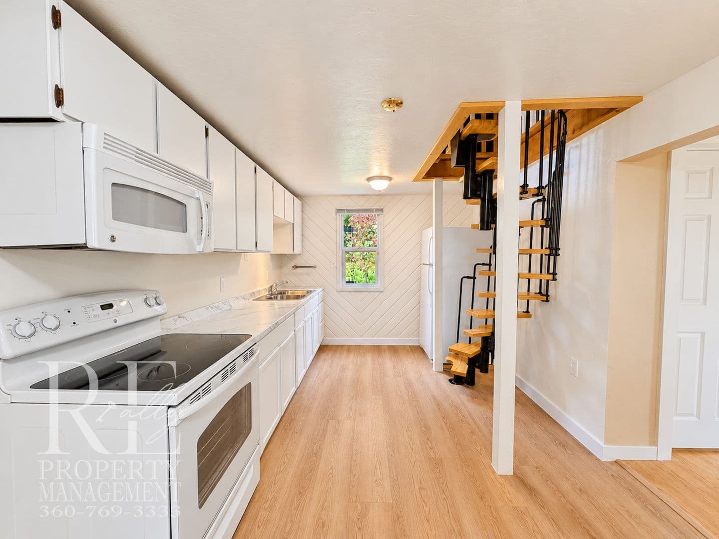 Bremerton House: 1510 Bloomington Ave
