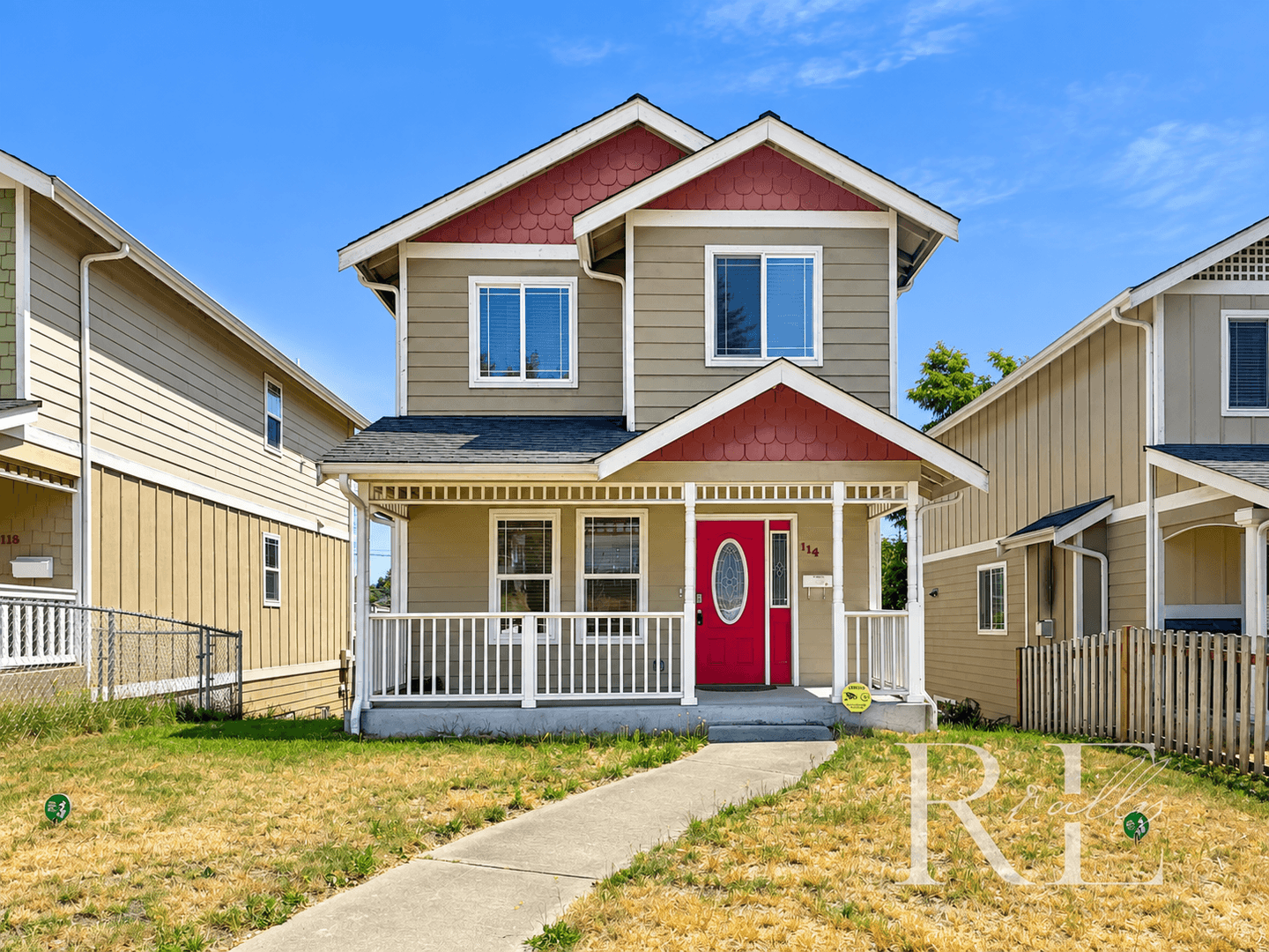 Bremerton House: 114 Wycoff Ave N