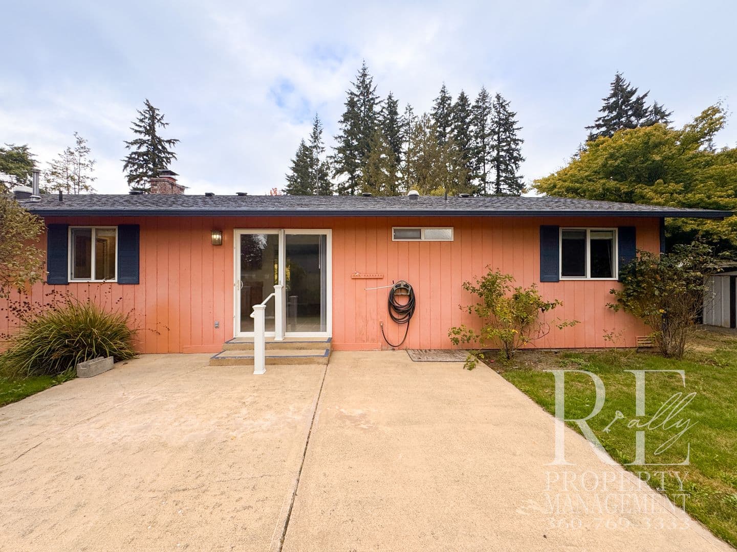 Bremerton House: 681 NE Cottonwood Dr