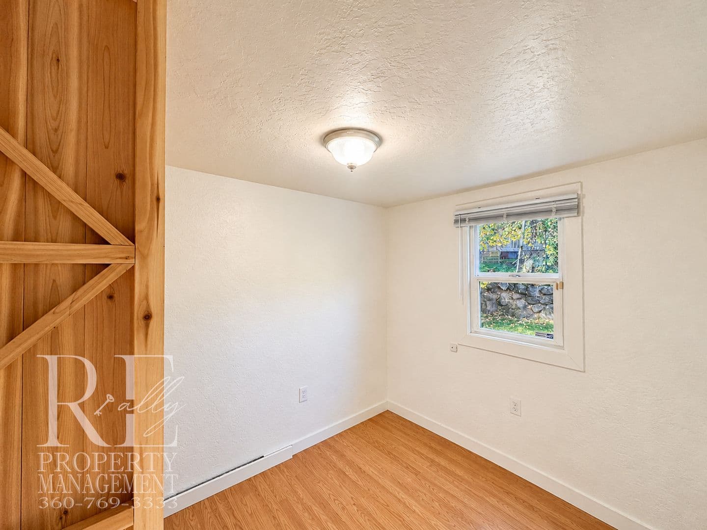 Bremerton House: 1510 Bloomington Ave