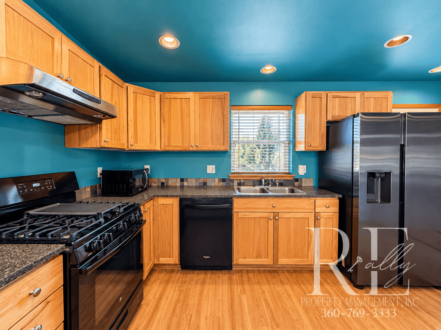 Bremerton House: 114 Wycoff Ave N
