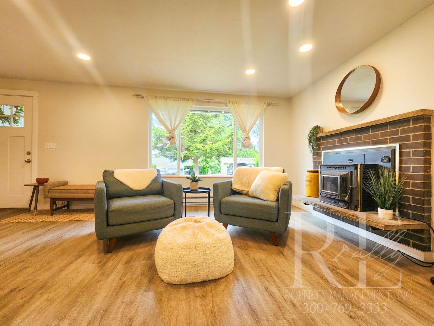 Poulsbo House: 8120 Seawind Ave NE