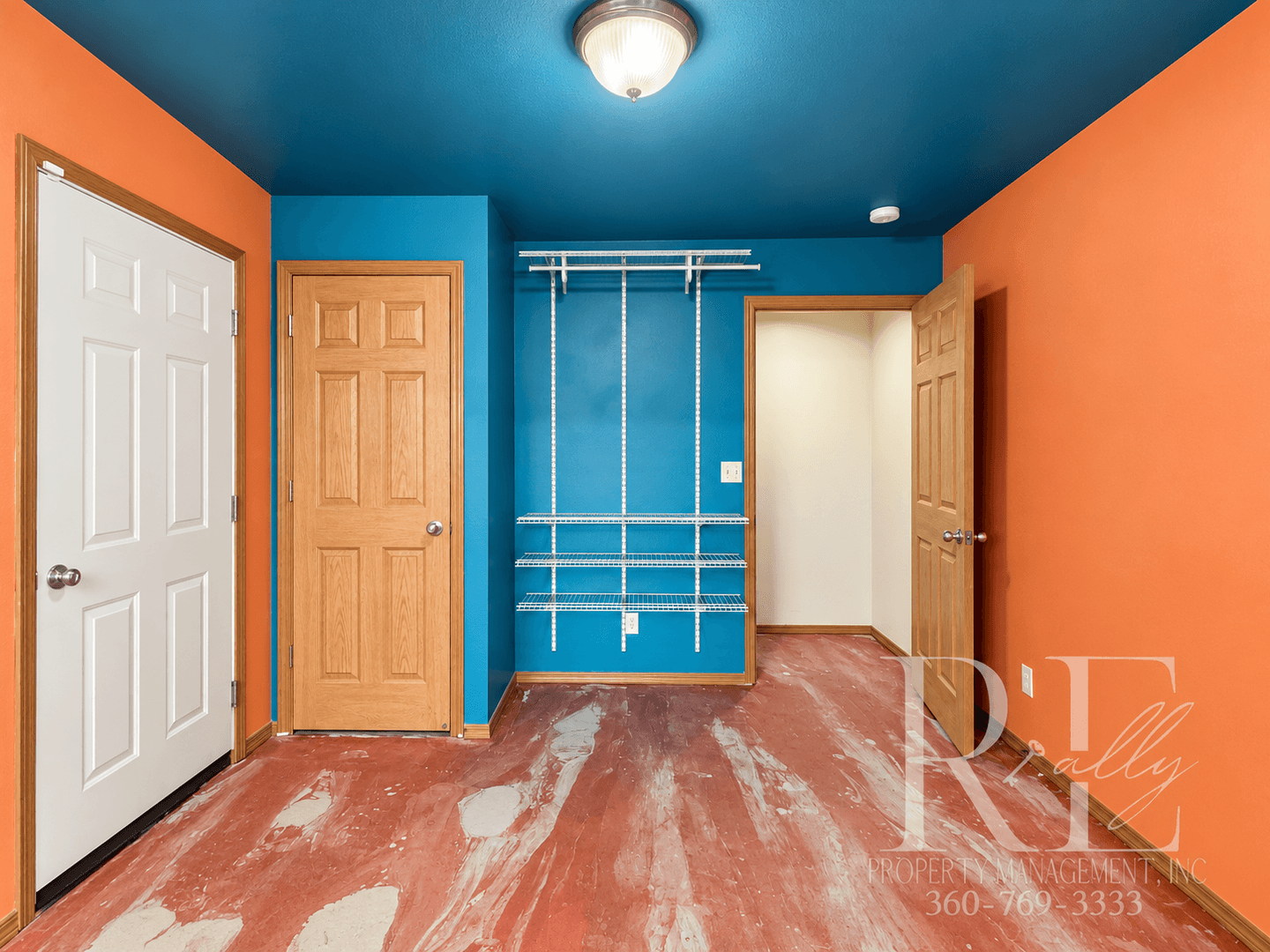 Bremerton House: 114 Wycoff Ave N