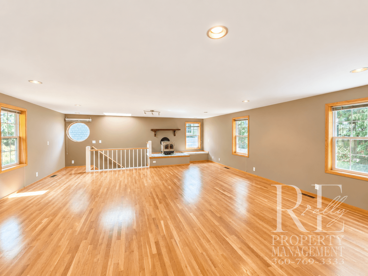Bainbridge Island Apartment: 14444 Sunrise Drive NE - ADU
