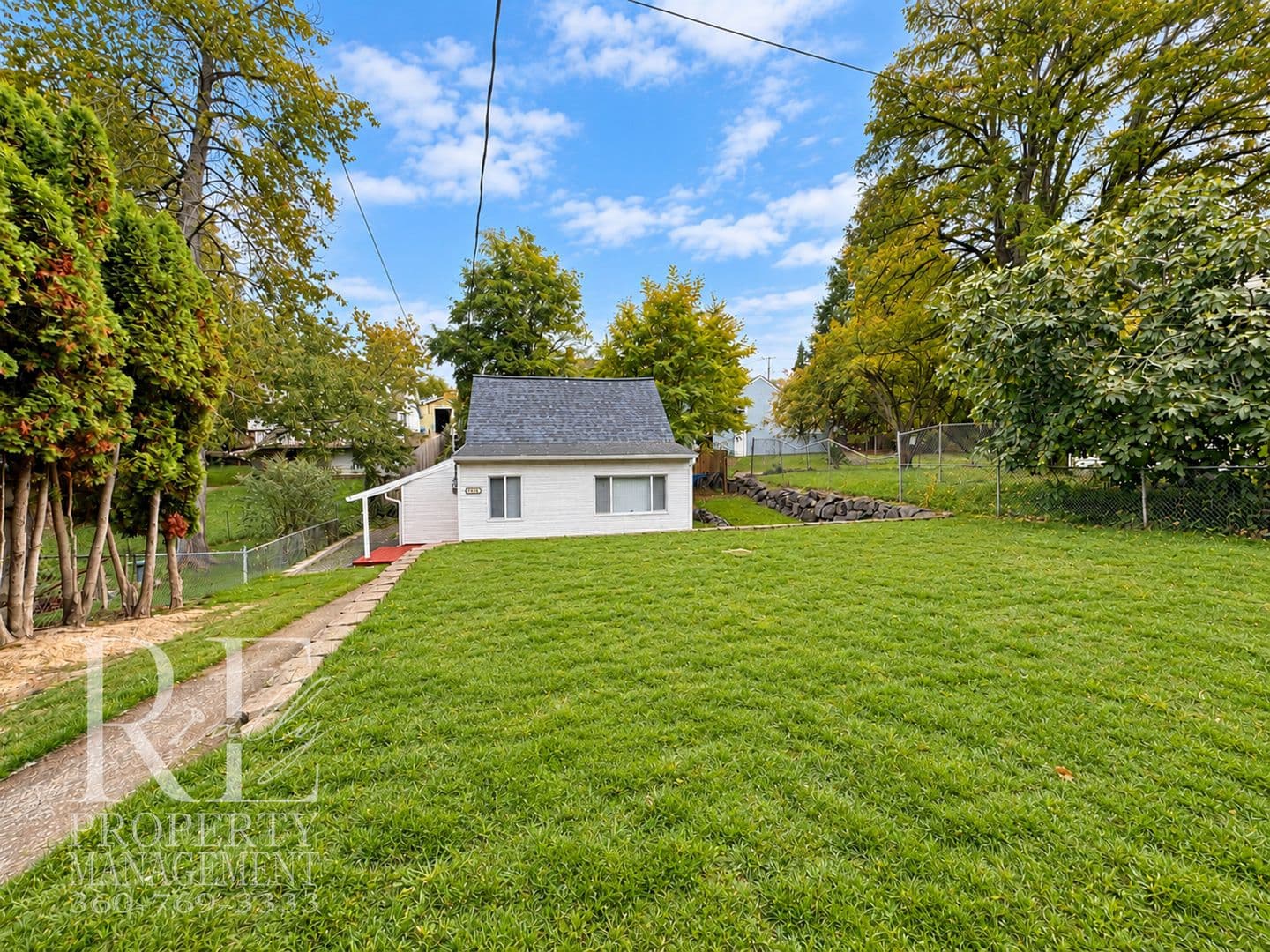 Bremerton House: 1510 Bloomington Ave