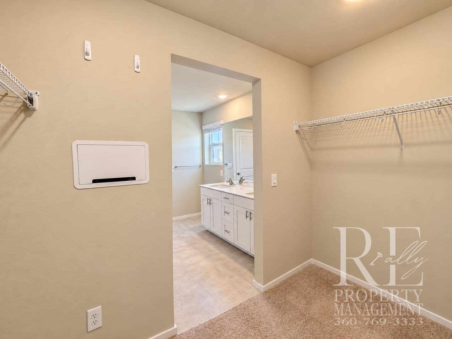 Port Orchard House: 1361 Pendleton Way SW