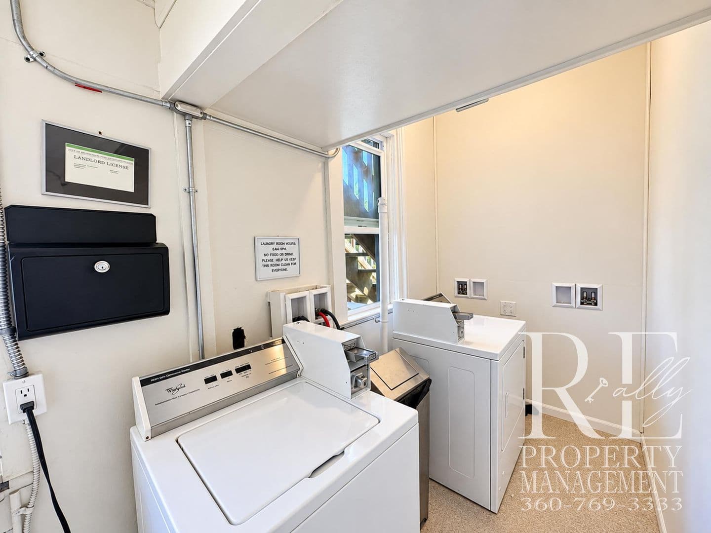 Bremerton Apartment: 902 Pleasant Ave - Unit 1