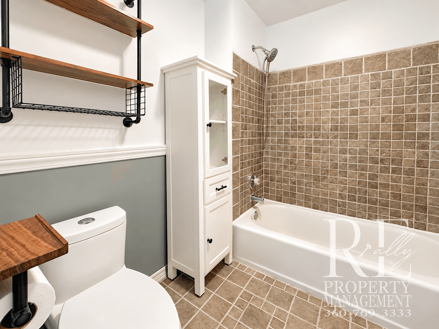 Bremerton House: 9582 Monte Vista Ln