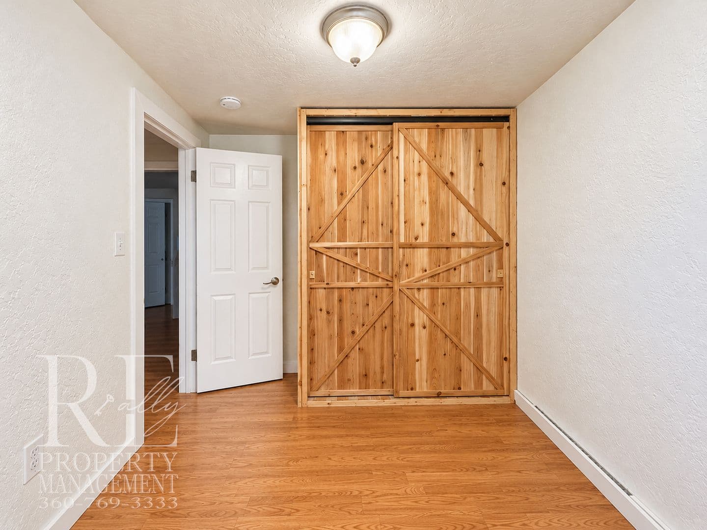 Bremerton House: 1510 Bloomington Ave