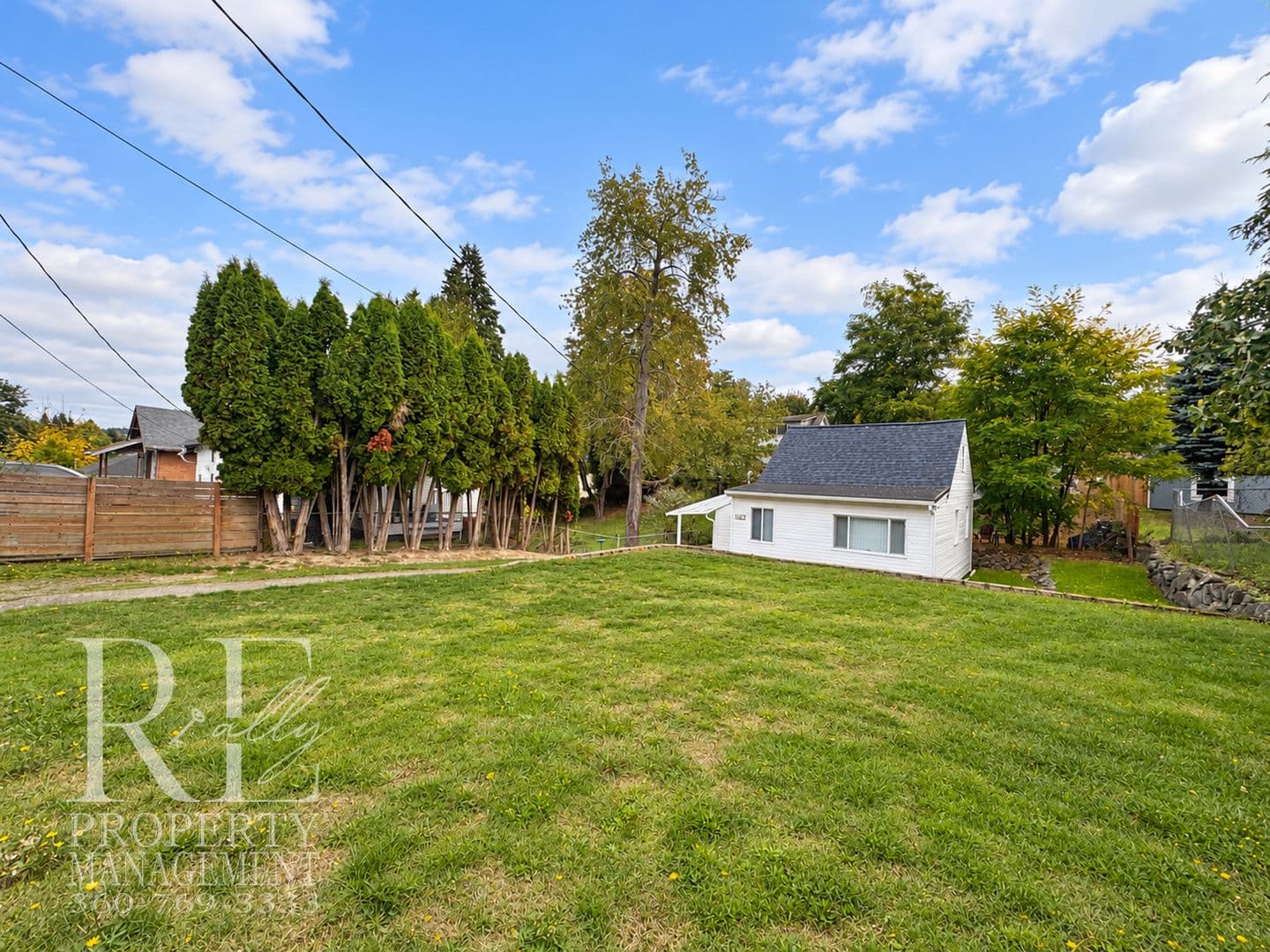 Bremerton House: 1510 Bloomington Ave