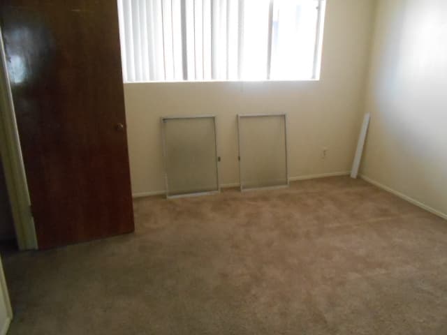 Imperial Beach Apartment: 192 Elkwood Avenue
