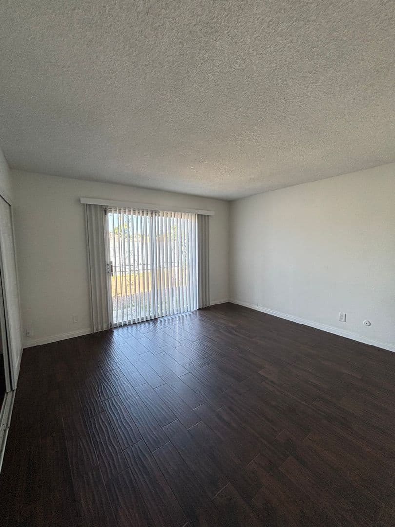 San Diego House: 3688 Agosto St