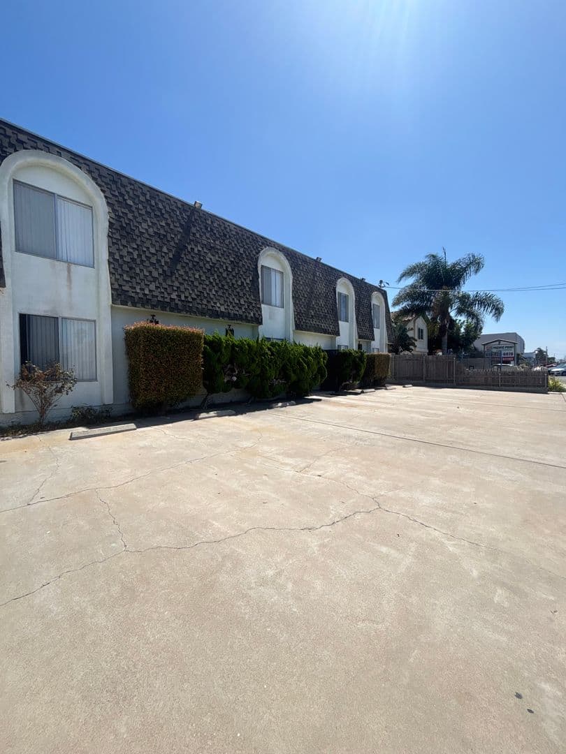 Imperial Beach Apartment: 639 10th Street