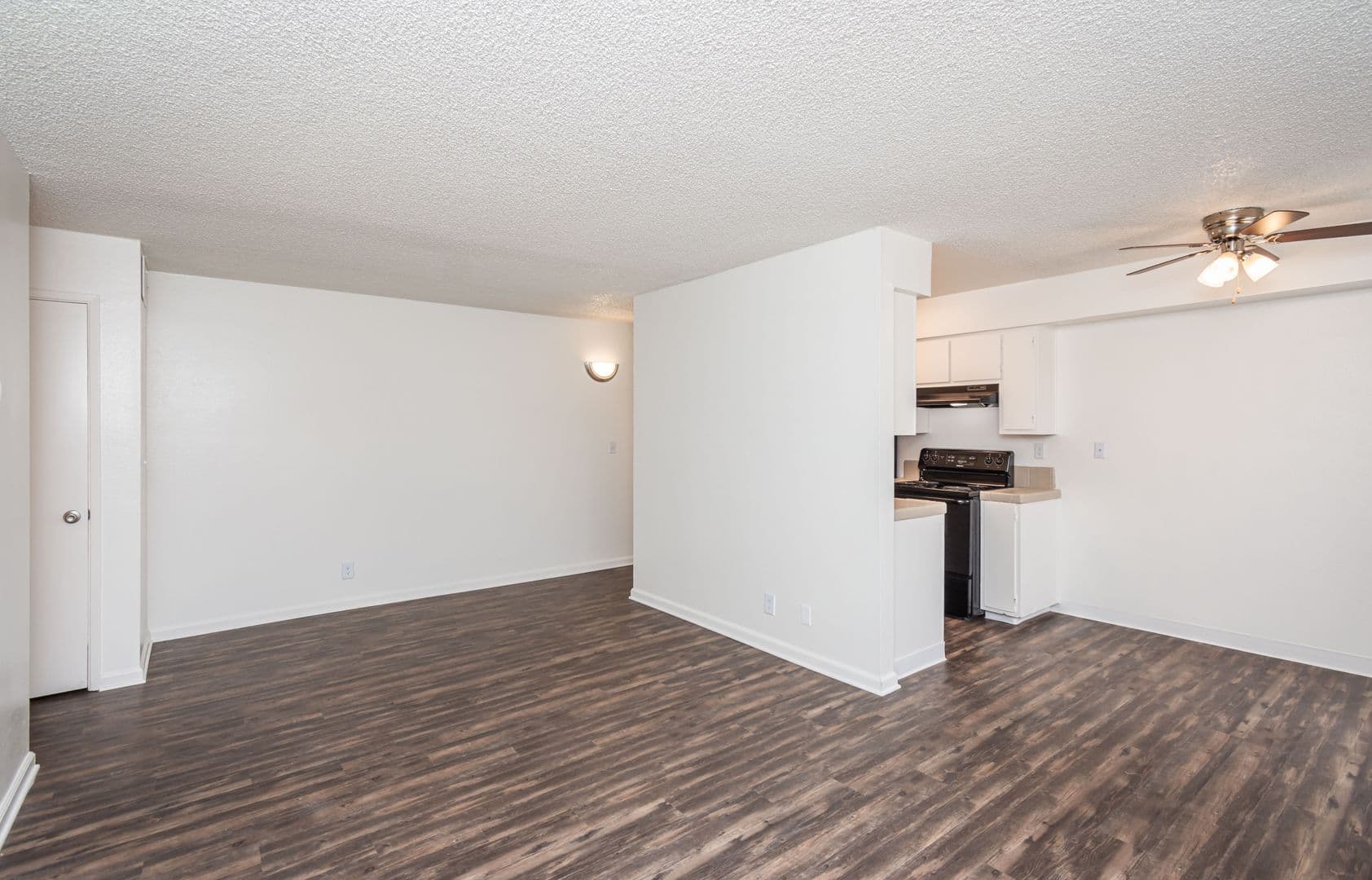 Sacramento Apartment: 2929 Edison Ave