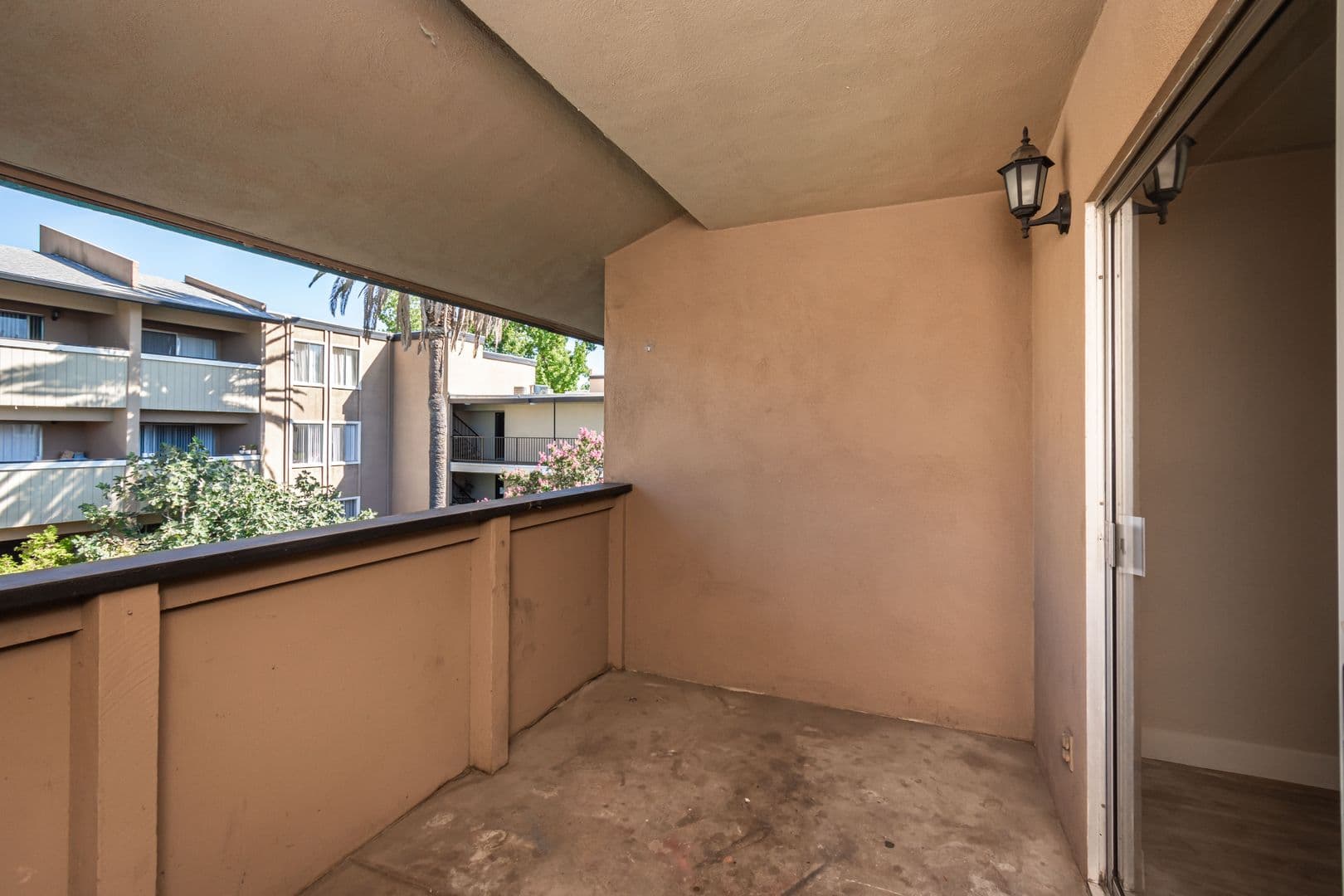 Sacramento Apartment: 2025 28th Street