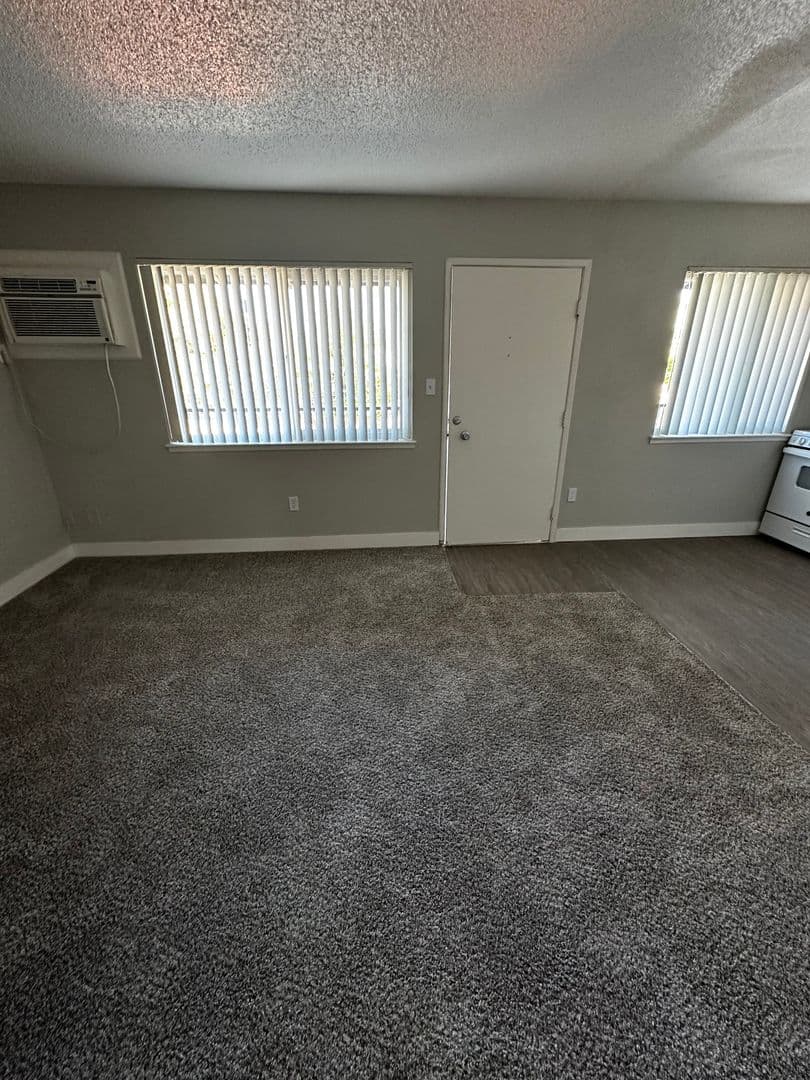 Sacramento Apartment: 1588 Morse Ave