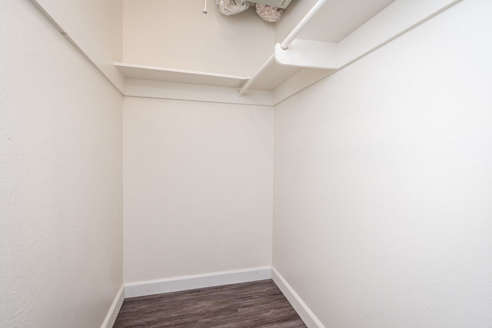 Sacramento Apartment: 2850 Darwin St