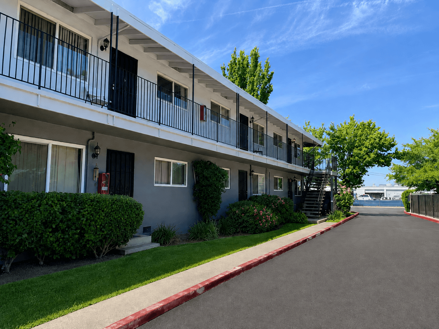 Sacramento Apartment: 5242 College Oaks Dr