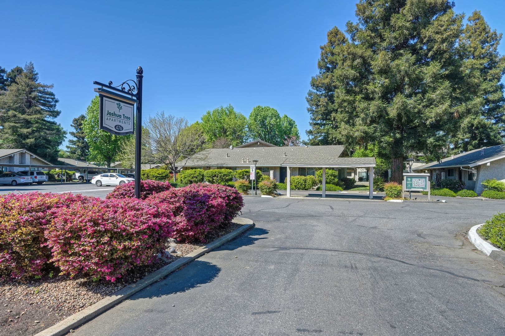 Chico Apartment: 476 E Lassen Ave