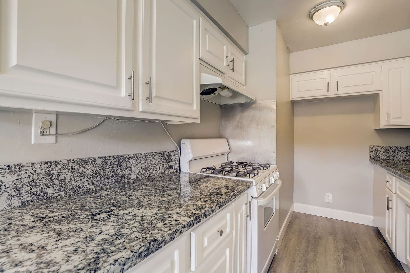Sacramento Apartment: 3821 Marconi Ave