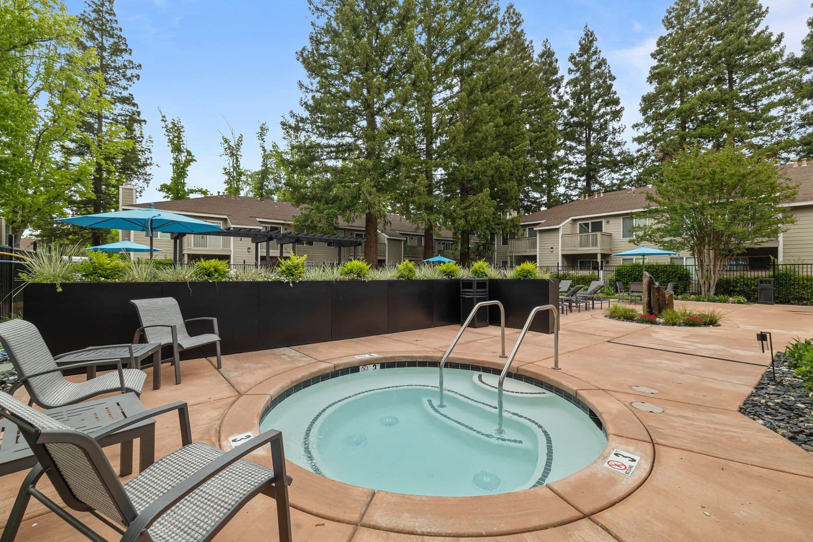 Rancho Cordova Apartment: 2330 Vehicle Dr