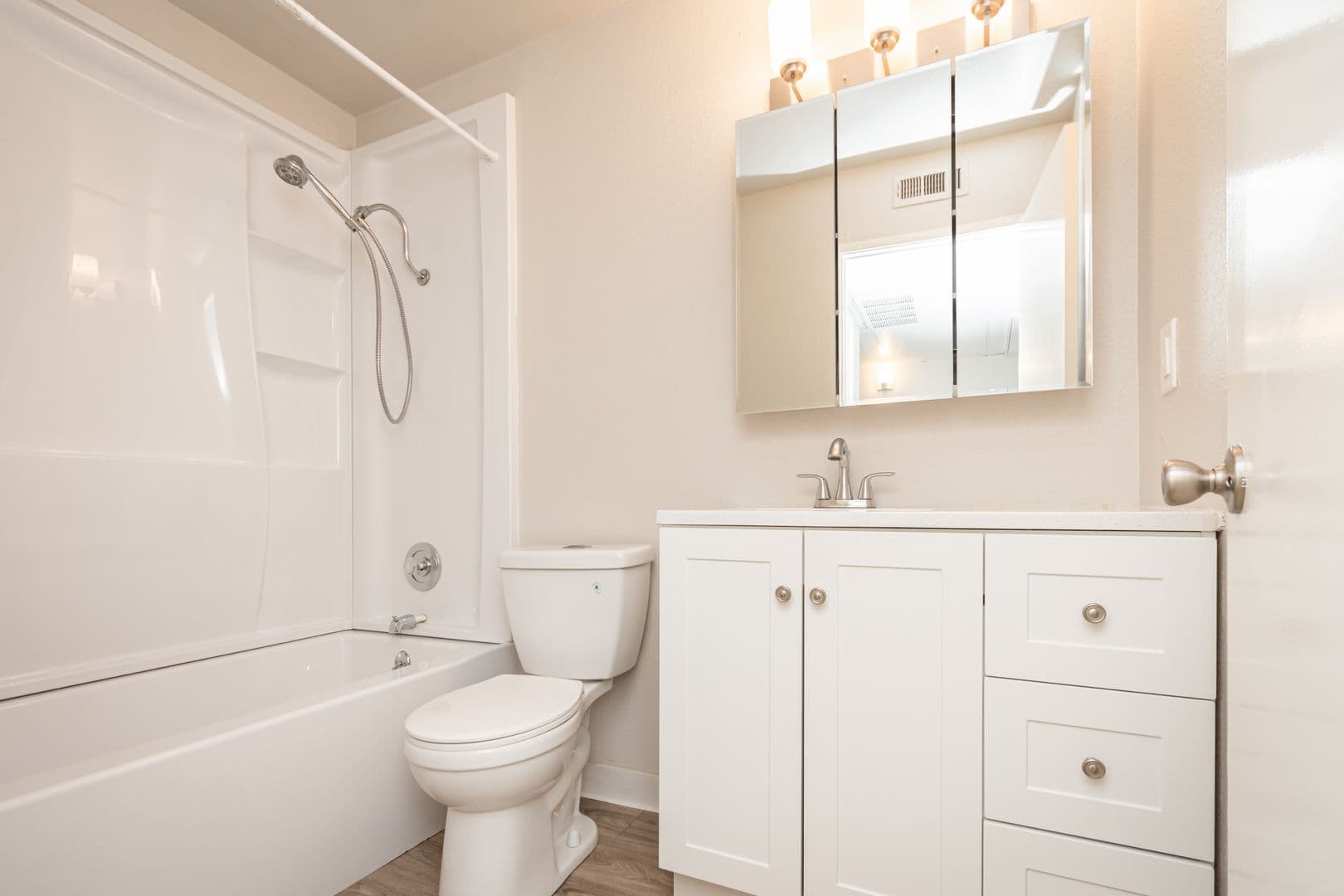 Sacramento Apartment: 2025 28th Street