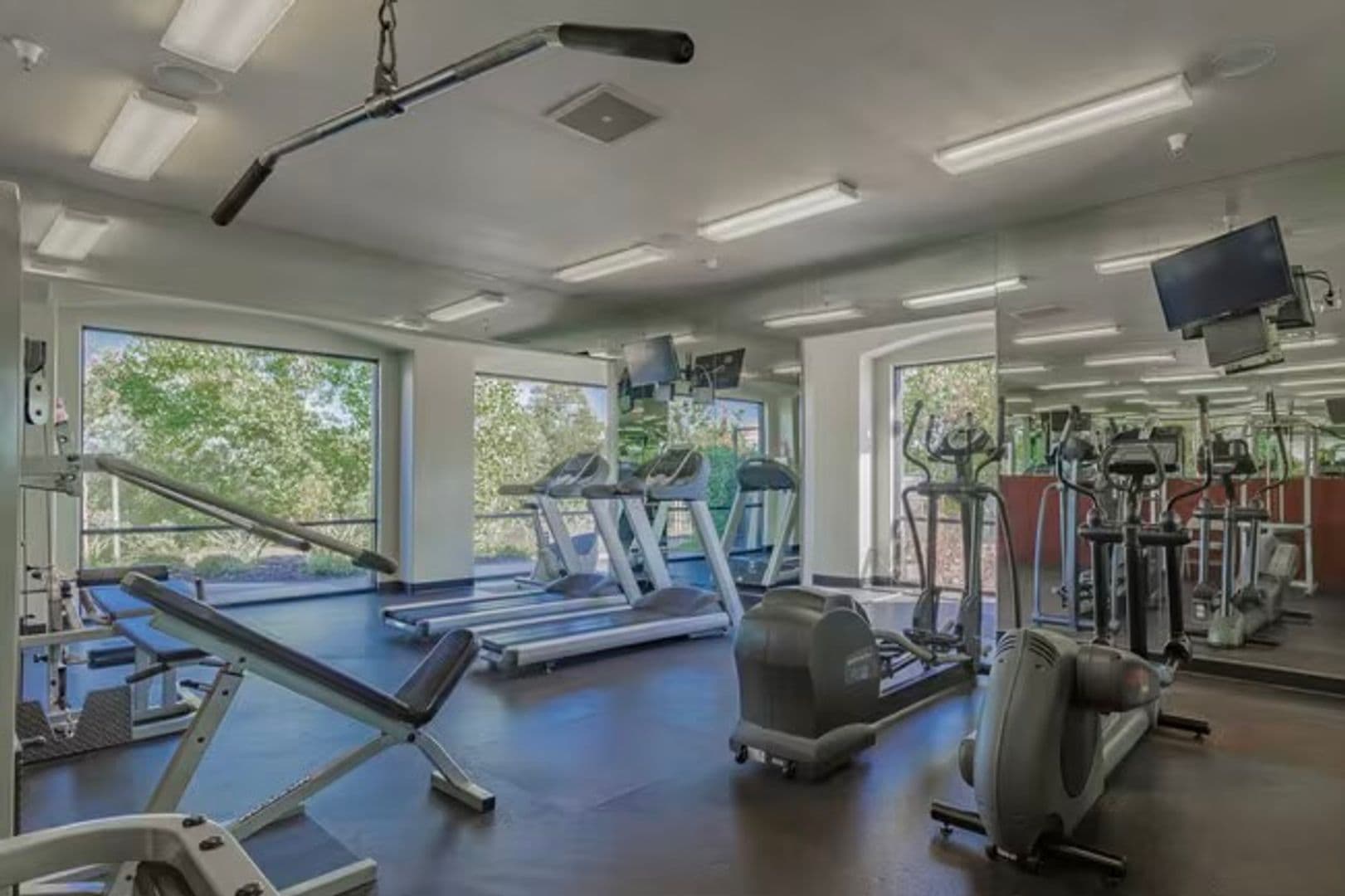 Roseville Apartment: 1501 Secret Ravine Pkwy