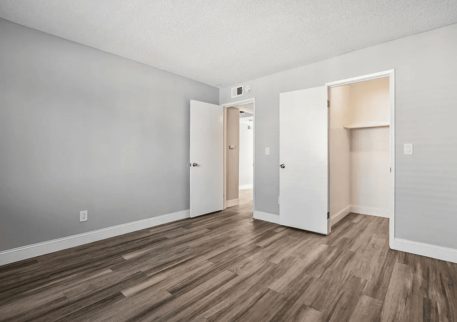 Sacramento Apartment: 3690 S. Port Drive
