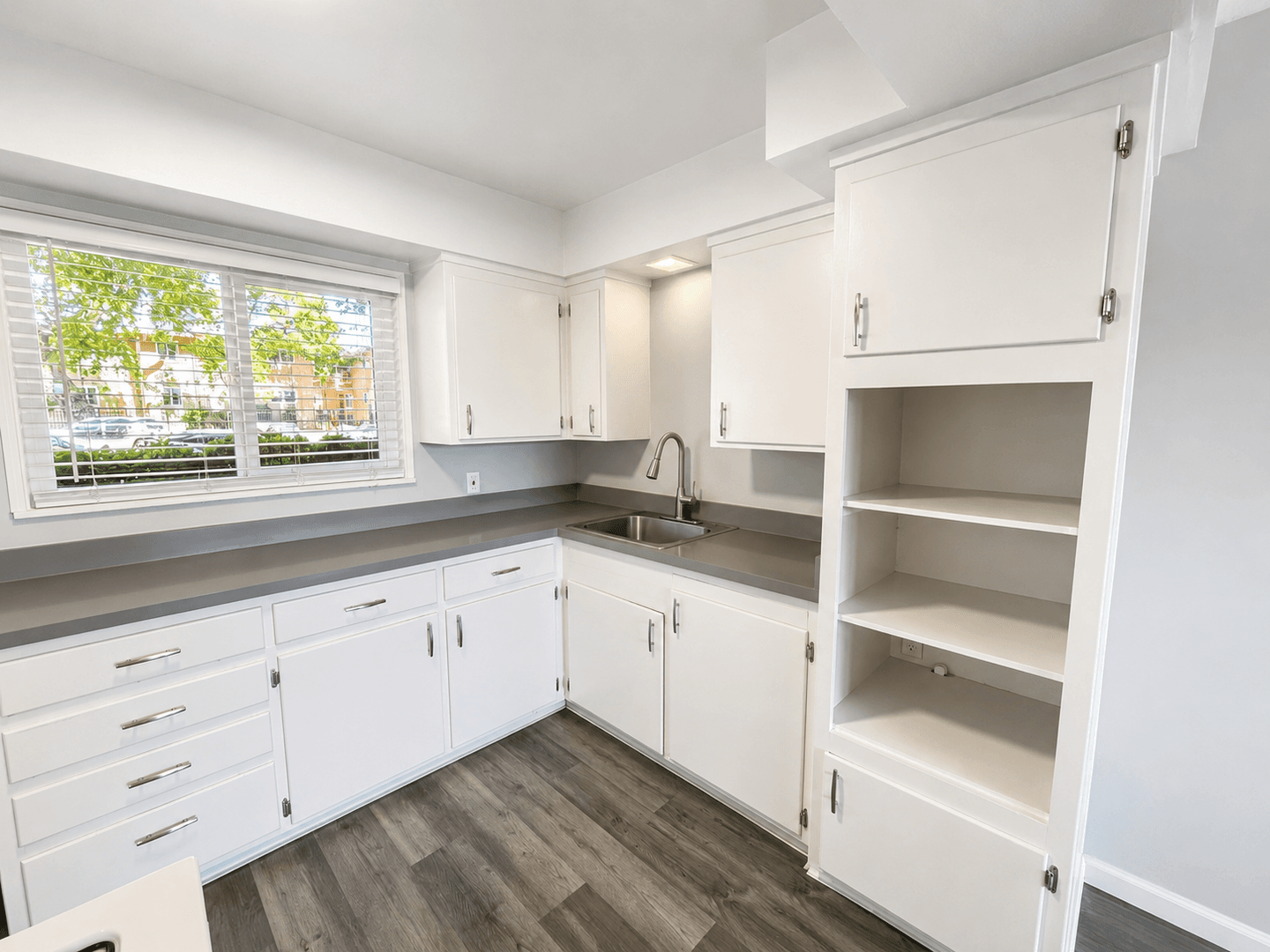 Sacramento Apartment: 3101 Truax Court