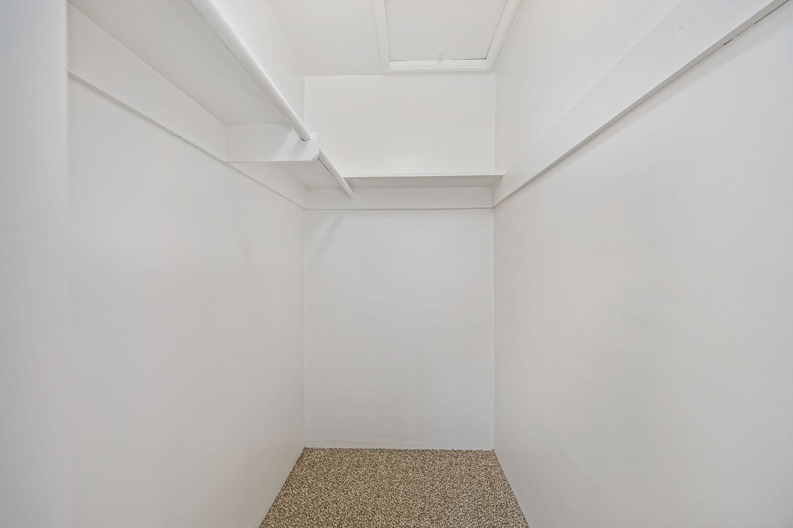 Sacramento Apartment: 2932 Watt Ave
