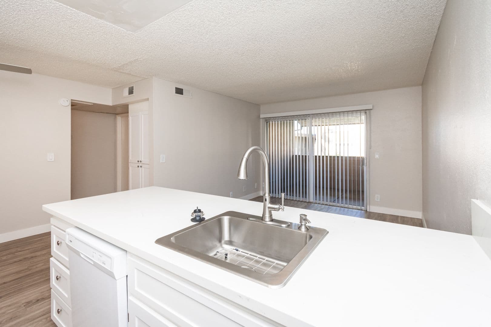 Sacramento Apartment: 2025 28th Street