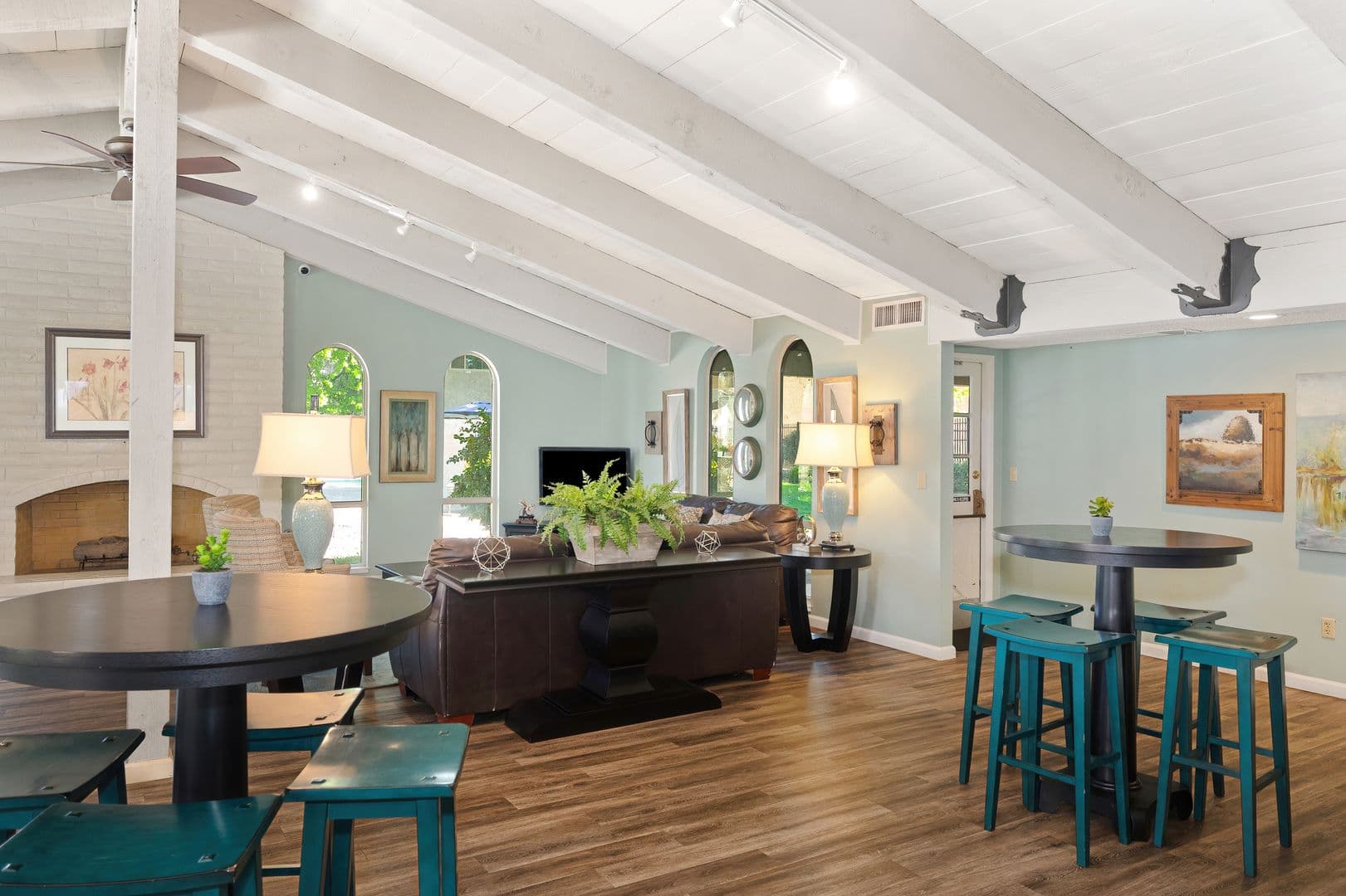 Chico Apartment: 476 E Lassen Ave