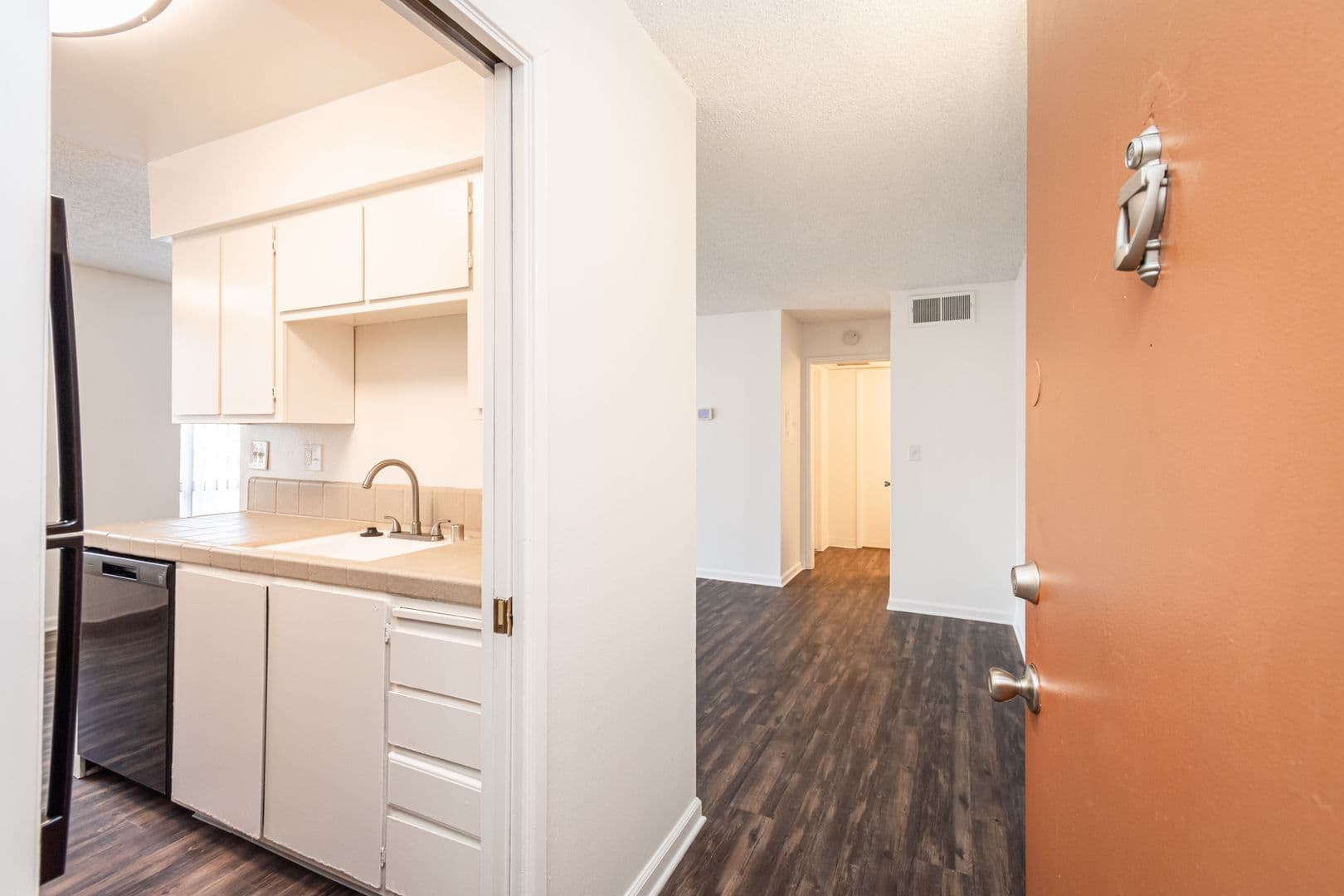 Sacramento Apartment: 2929 Edison Ave