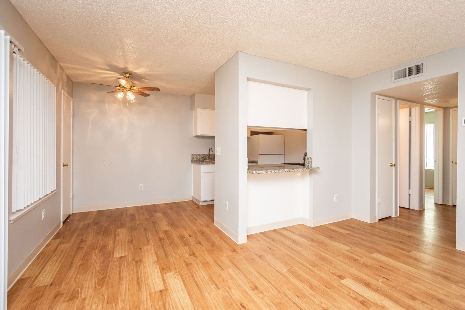 Rancho Cordova Apartment: 2850 La Loma Drive